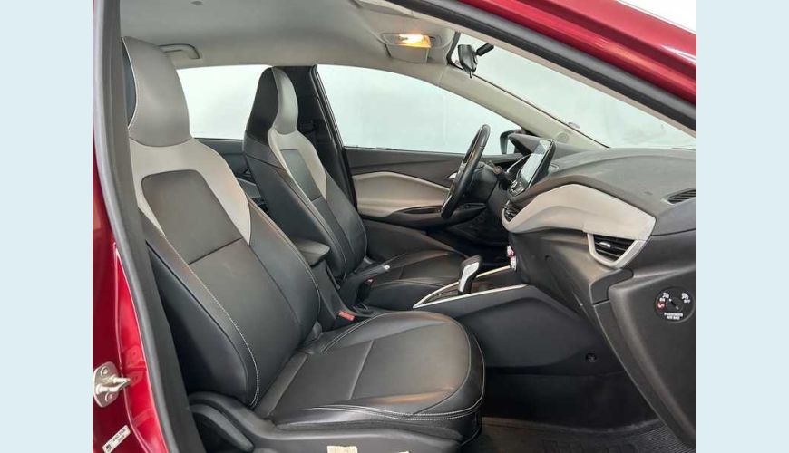 CHEVROLET ONIX PLUS PREMIER 1.0 TURBO (AUT.) - VERMELHO - 2025 Foto 8 (Grande)