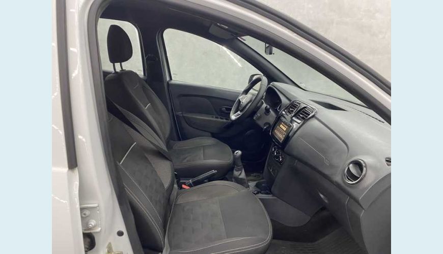 RENAULT LOGAN ZEN 1.0 12V SCE (FLEX) - BRANCO - 2023 Foto 8 (Grande)