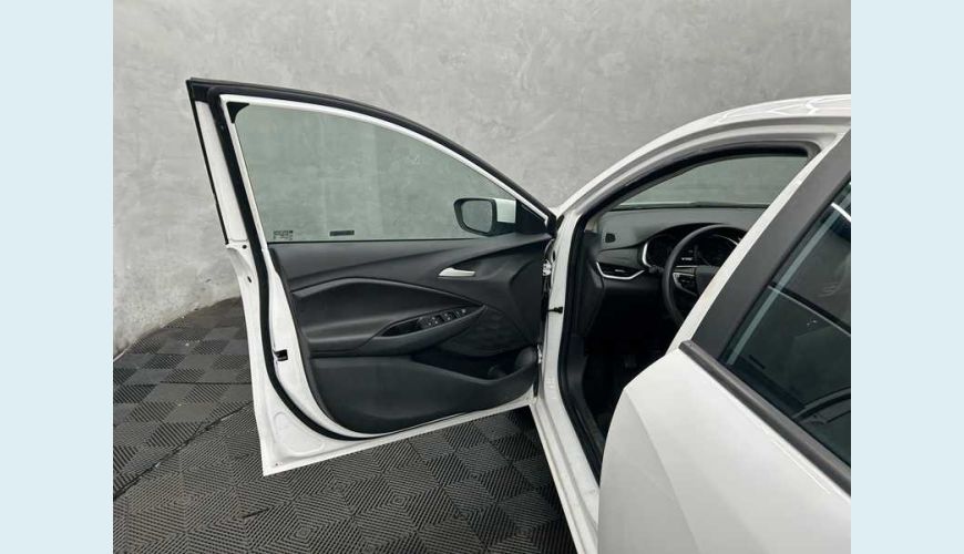 CHEVROLET ONIX PLUS LT 1.0 TURBO - BRANCO - 2024 Foto 8 (Grande)