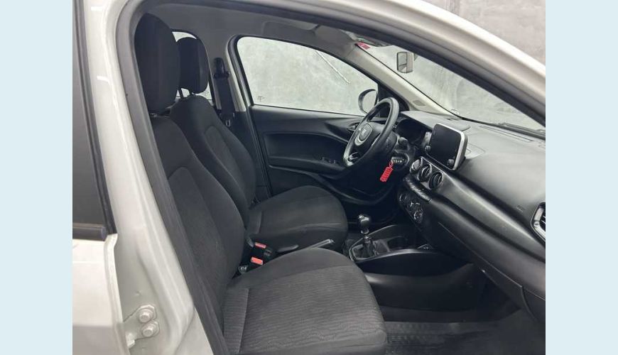 FIAT CRONOS DRIVE 1.3 (FLEX) MT - BRANCO - 2023 Foto 8 (Grande)