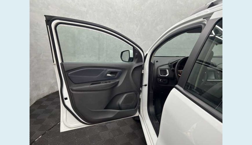 CHEVROLET SPIN PREMIER 1.8 (AUT.) - BRANCO - 2023 Foto 8 (Grande)