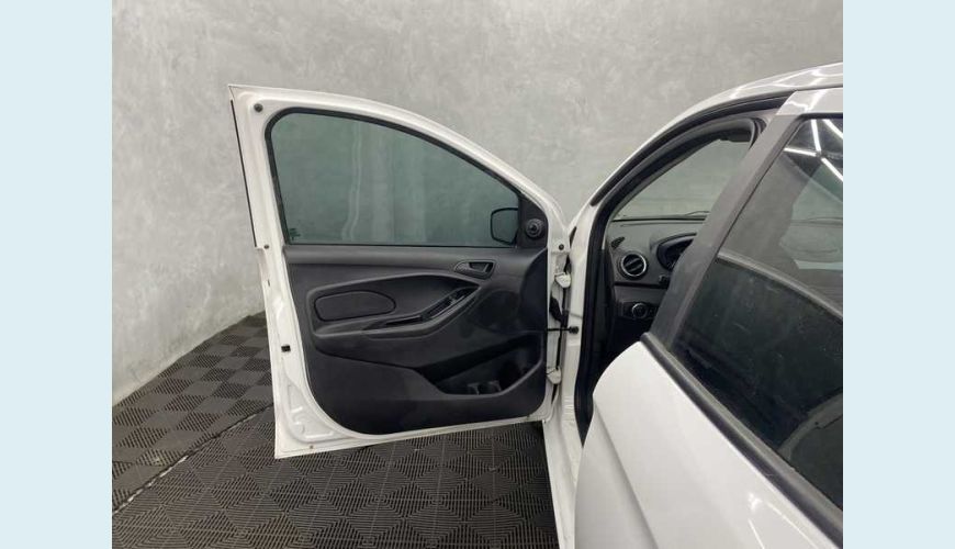 FORD KA 1.0 SE (FLEX) - BRANCO - 2021 Foto 8 (Grande)
