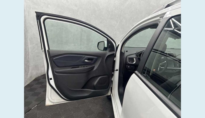CHEVROLET SPIN PREMIER 1.8 (AUT.) - BRANCO - 2023 Foto 8 (Grande)