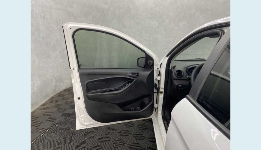 FORD KA 1.0 SE (FLEX) - BRANCO - 2021 Foto 8 (Grande)