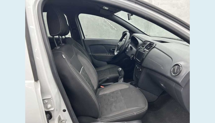 RENAULT LOGAN ZEN 1.0 - BRANCO - 2024 Foto 8 (Grande)