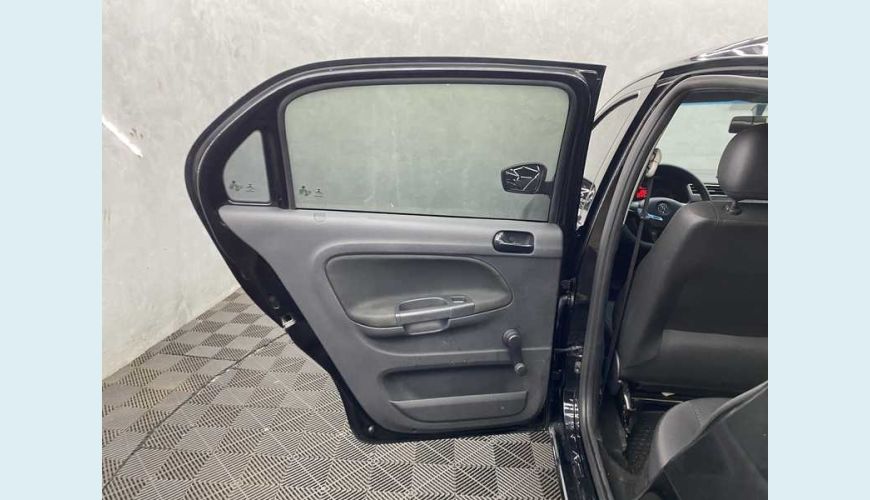 VOLKSWAGEN VOYAGE 1.6 - PRETO - 2022 Foto 8 (Grande)