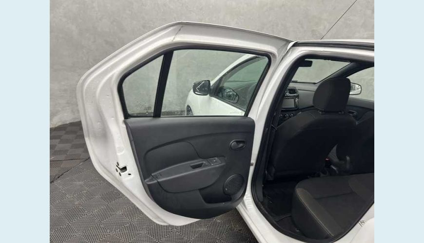 RENAULT LOGAN ZEN 1.0 - BRANCO - 2025 Foto 8 (Grande)