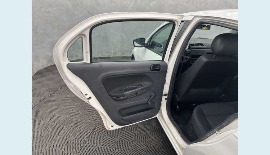 VOLKSWAGEN GOL 1.0 12V (FLEX) - BRANCO - 2022 Foto 8 (Grande)