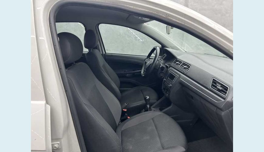 VOLKSWAGEN GOL 1.0 12V FLEX - BRANCO - 2023 Foto 8 (Grande)