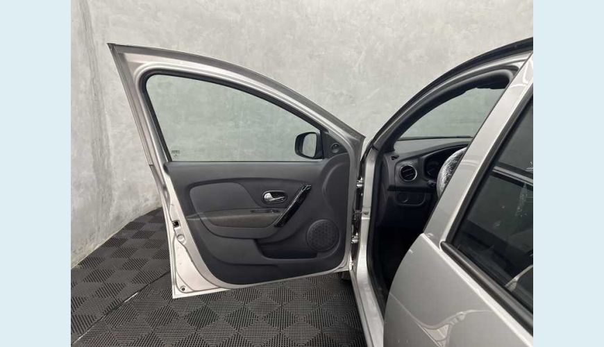 RENAULT LOGAN ZEN 1.0 12V SCE FLEX - PRATA - 2021 Foto 8 (Grande)