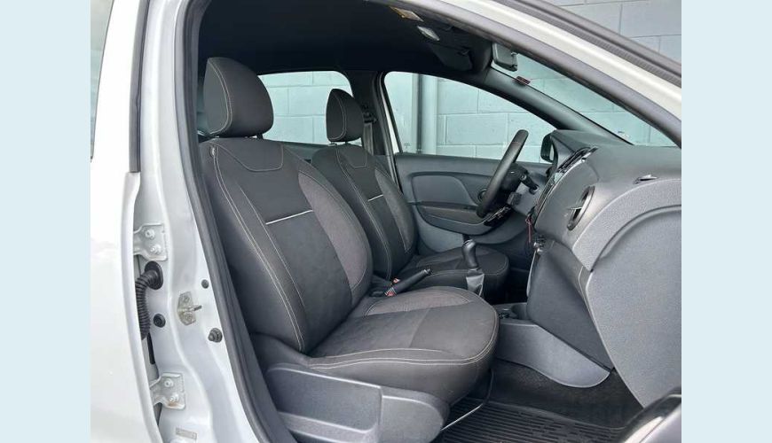 RENAULT LOGAN ZEN 1.0 - BRANCO - 2025 Foto 8 (Grande)