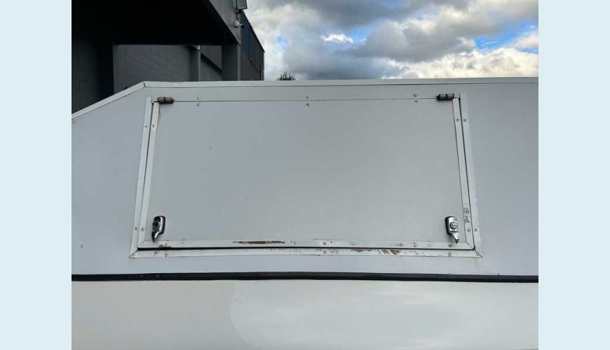 VOLKSWAGEN SAVEIRO ROBUST 1.6 MSI CS FLEX - BRANCO - 2023 Foto 8 (Grande)