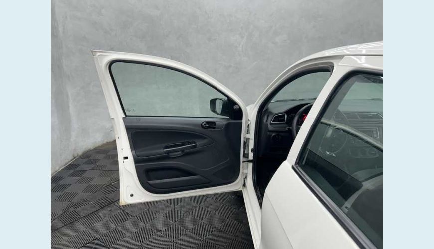 VOLKSWAGEN GOL 1.0 12V FLEX - BRANCO - 2023 Foto 8 (Grande)