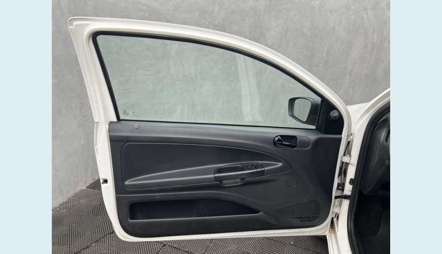 VOLKSWAGEN SAVEIRO ROBUST 1.6 MSI CS FLEX - BRANCO - 2023 Foto 8 (Grande)