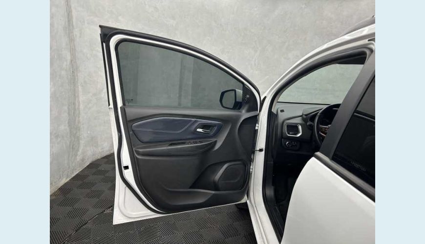 CHEVROLET SPIN PREMIER 1.8 (AUT.) - BRANCO - 2023 Foto 8 (Grande)