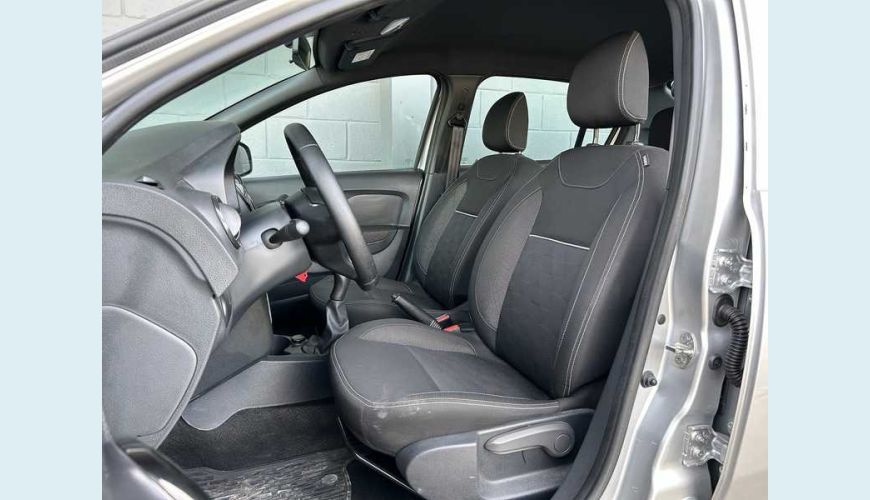 RENAULT LOGAN ZEN 1.0 - PRATA - 2025 Foto 8 (Grande)