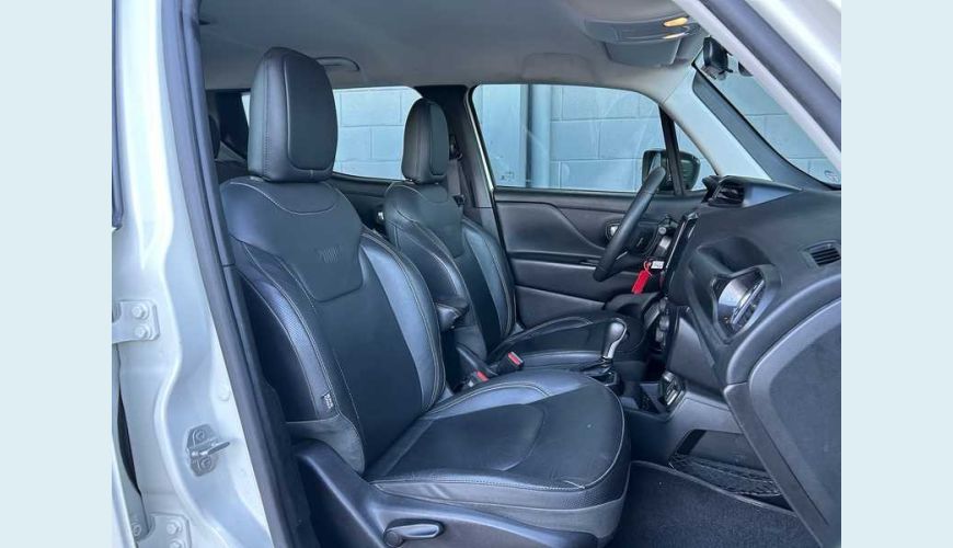 JEEP RENEGADE LONGITUDE - BRANCO - 2025 Foto 8 (Grande)