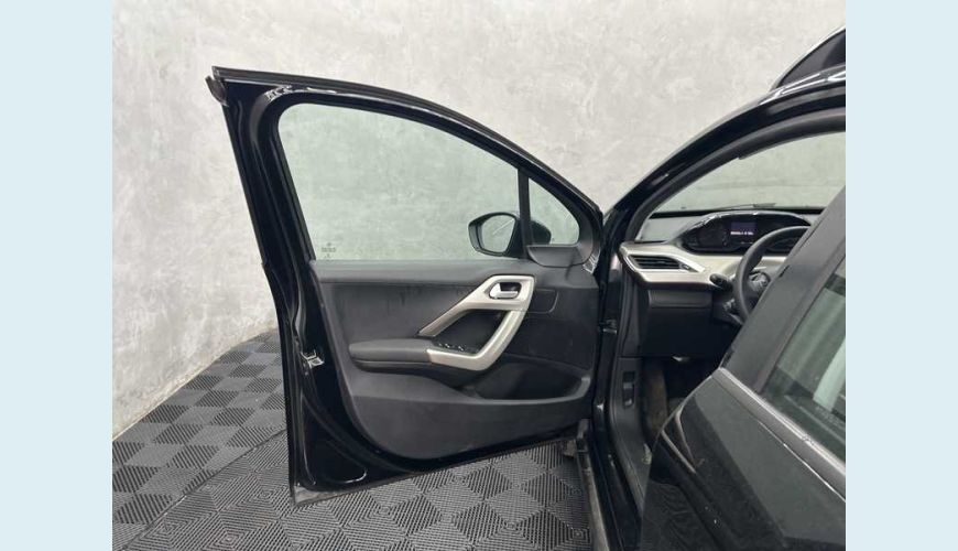 PEUGEOT 2008 ALLURE PACK 1.6 - PRETO - 2022 Foto 8 (Grande)
