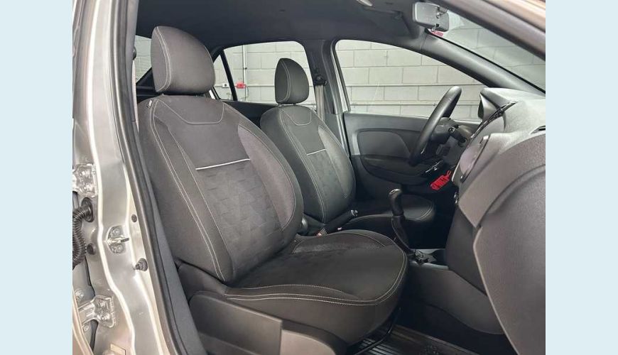 RENAULT LOGAN ZEN 1.0 - PRATA - 2025 Foto 8 (Grande)