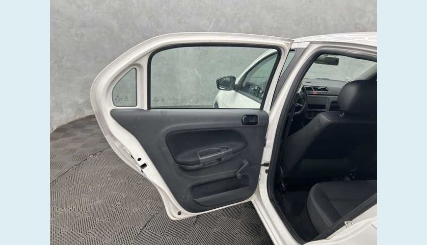 VOLKSWAGEN GOL 1.0 12V FLEX - BRANCO - 2022 Foto 8 (Grande)