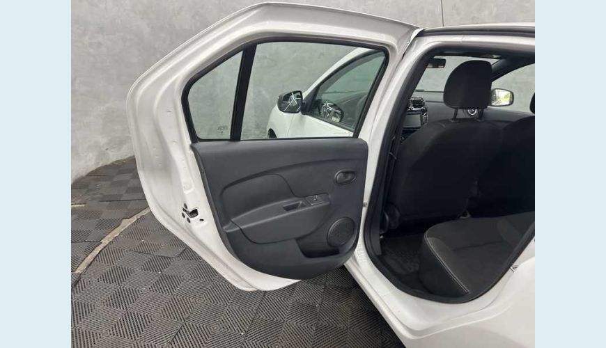 RENAULT LOGAN ZEN 1.0 - BRANCO - 2025 Foto 8 (Grande)