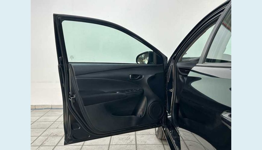 TOYOTA YARIS SEDAN XL 1.5 FLEX AUT. - PRETO - 2025 Foto 8 (Grande)