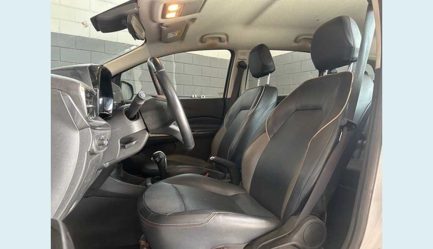 CHEVROLET SPIN PREMIER 1.8 (AUT.) - BRANCO - 2025 Foto 8 (Grande)