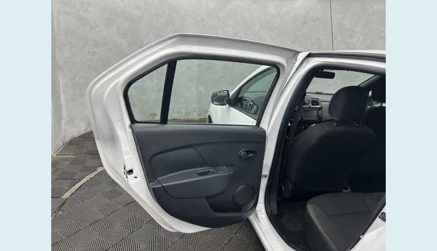 RENAULT LOGAN ZEN 1.0 - BRANCO - 2025 Foto 8 (Grande)