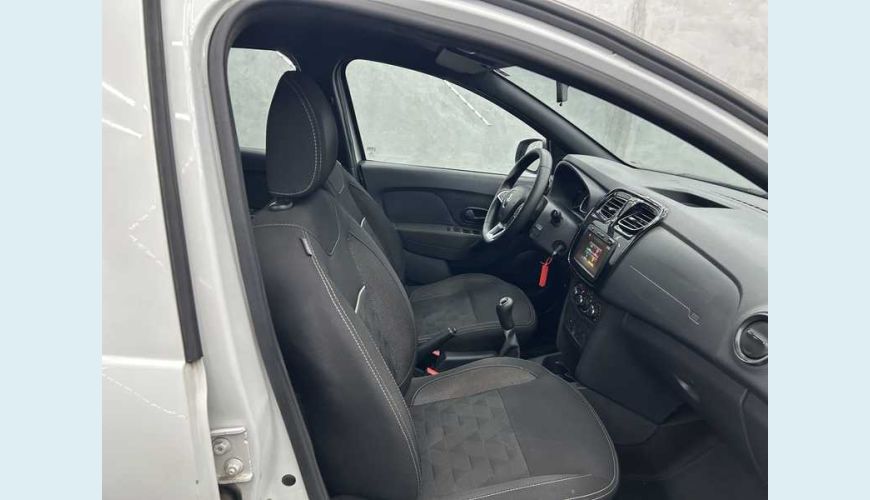 RENAULT LOGAN ZEN 1.0 12V SCE FLEX - BRANCO - 2023 Foto 8 (Grande)