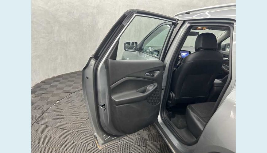 CHEVROLET MONTANA LTZ 1.2 TURBO (AUT.) - PRATA - 2025 Foto 8 (Grande)