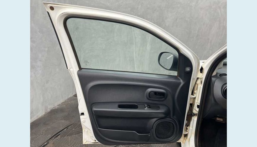 FIAT MOBI LIKE 1.0 - BRANCO - 2024 Foto 8 (Grande)