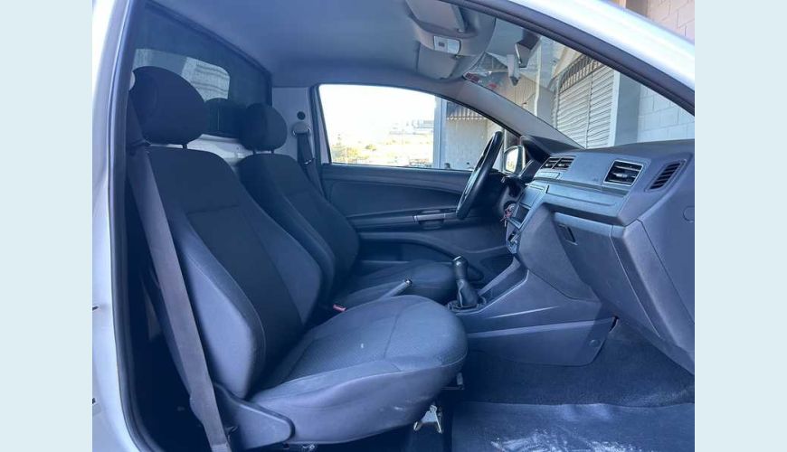 VOLKSWAGEN SAVEIRO ROBUST 1.6 MSI CS FLEX - BRANCO - 2023 Foto 8 (Grande)