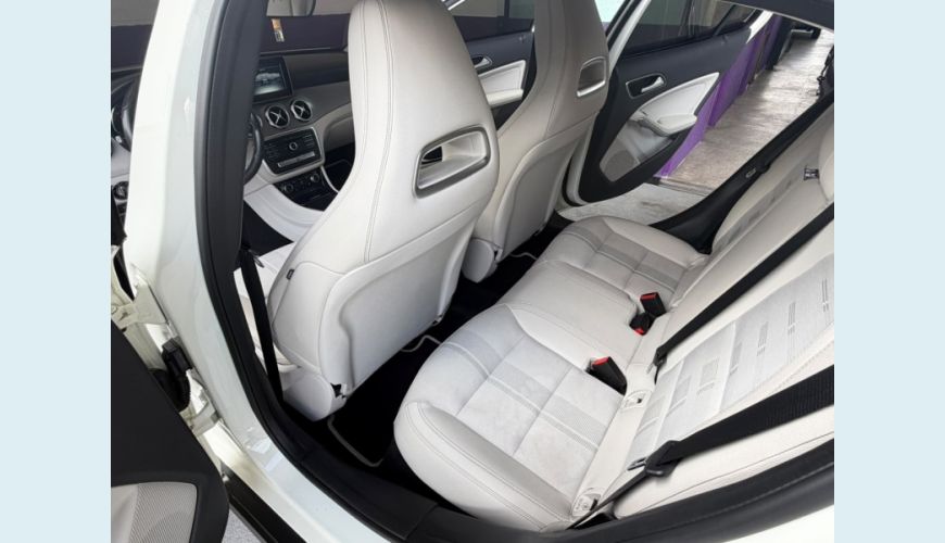MERCEDES-BENZ GLA 200 - BRANCO - 2018 Foto 8 (Grande)