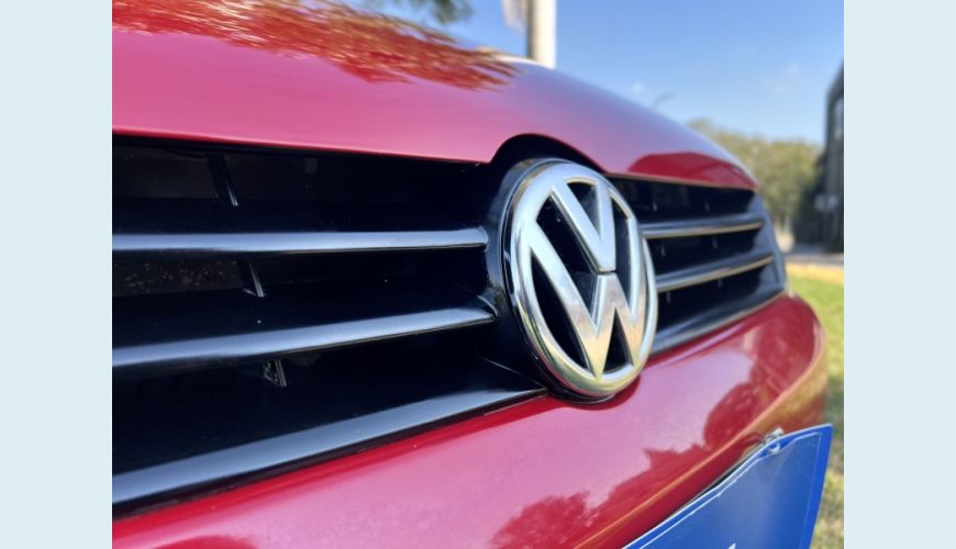 VOLKSWAGEN FOX - VERMELHO - 2013 Foto 8 (Grande)