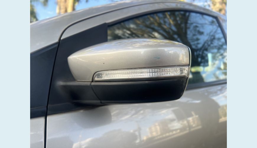 VOLKSWAGEN FOX - PRATA - 2012 Foto 8 (Grande)