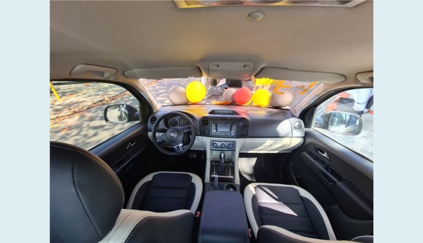 VOLKSWAGEN AMAROK 2.0 TRENDLINE 4X4 CD 16V TURBO INTERCOOLER DIESEL 4P AUT. - CINZA - 2013 Foto 9 (Grande)