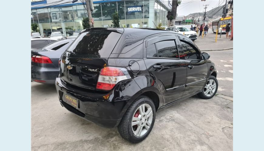 CHEVROLET AGILE 1.4 MPFI LTZ 8V FLEX 4P MANUAL - PRETO - 2011 Foto 9 (Grande)
