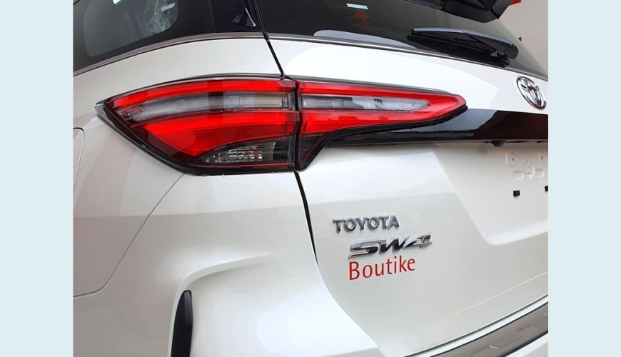 TOYOTA HILUX SW4 2.8 D-4D TURBO DIESEL DIAMOND 7L AUT. - BRANCO - 2022 Foto 9 (Grande)