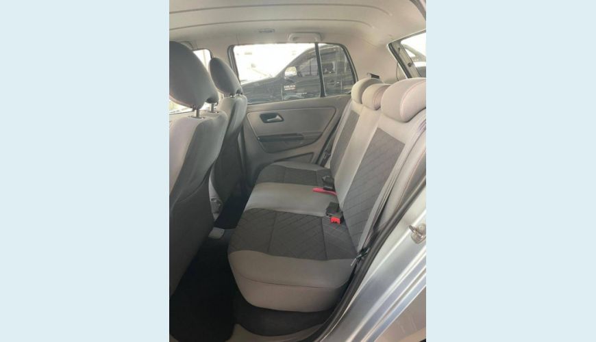 VOLKSWAGEN FOX 1.6 MSI HIGHLINE 16V FLEX 4P MANUAL - PRATA - 2015 Foto 9 (Grande)