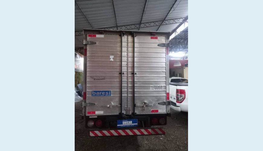 KIA BONGO 2.5 K-2500 4X2 CS TURBO DIESEL 2P MANUAL - BRANCO - 2013 Foto 9 (Grande)