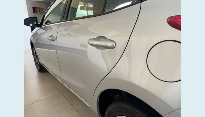 TOYOTA YARIS 1.3 16V FLEX XL LIVE MANUAL - PRATA - 2020 Foto 9 (Grande)