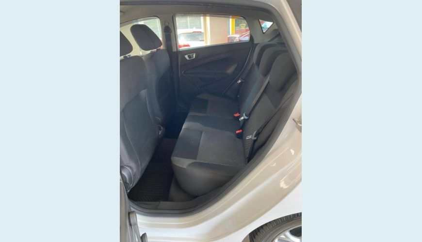 FORD FIESTA 1.6 TI-VCT FLEX SE MANUAL - BRANCO - 2018 Foto 9 (Grande)