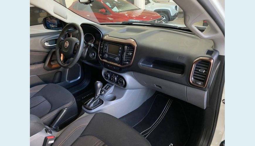 FIAT TORO 2.0 16V TURBO DIESEL VOLCANO 4WD AT9 - BRANCO - 2019 Foto 9 (Grande)