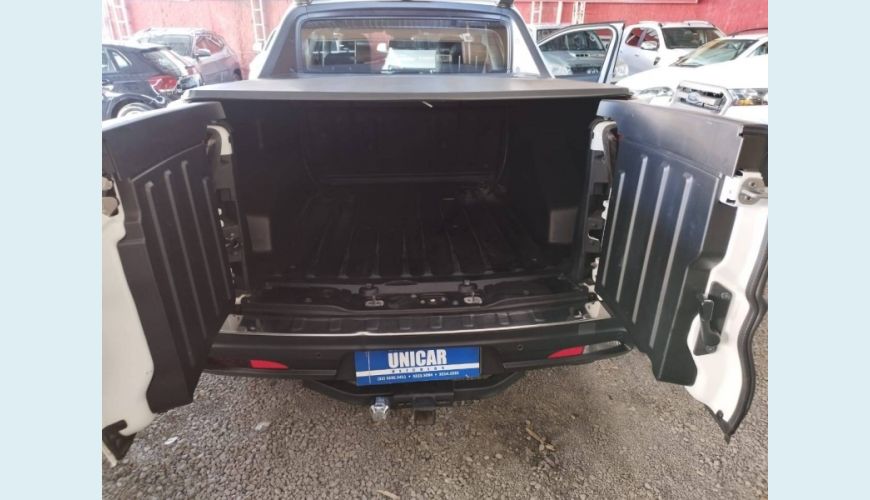 FIAT TORO 2.0 16V TURBO DIESEL VOLCANO 4WD AT9 - BRANCO - 2017 Foto 9 (Grande)