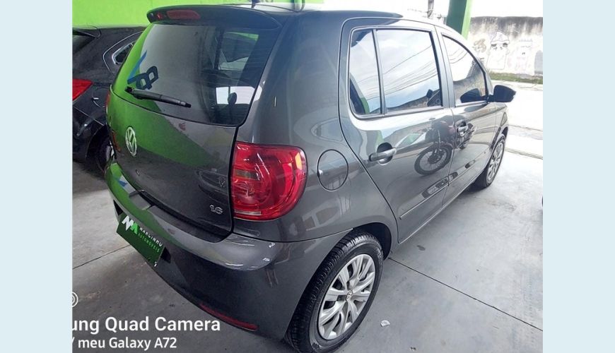 VOLKSWAGEN FOX 1.6 MI 8V FLEX 4P MANUAL - CINZA - 2013 Foto 9 (Grande)