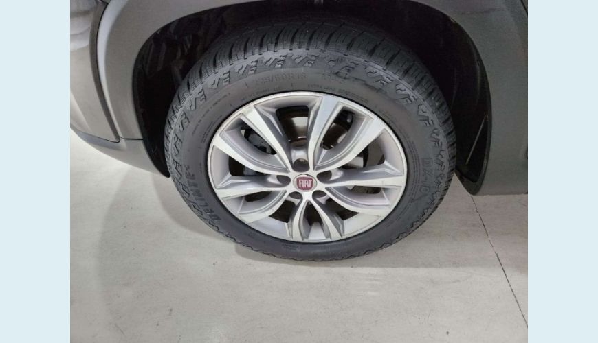 FIAT TORO 2.0 16V TURBO DIESEL VOLCANO 4WD AT9 - PRETO - 2019 Foto 9 (Grande)