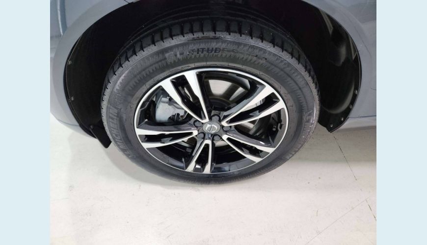 VOLVO XC60 2.0 T8 HYBRID MOMENTUM AWD GEARTRONIC - AZUL - 2020 Foto 9 (Grande)