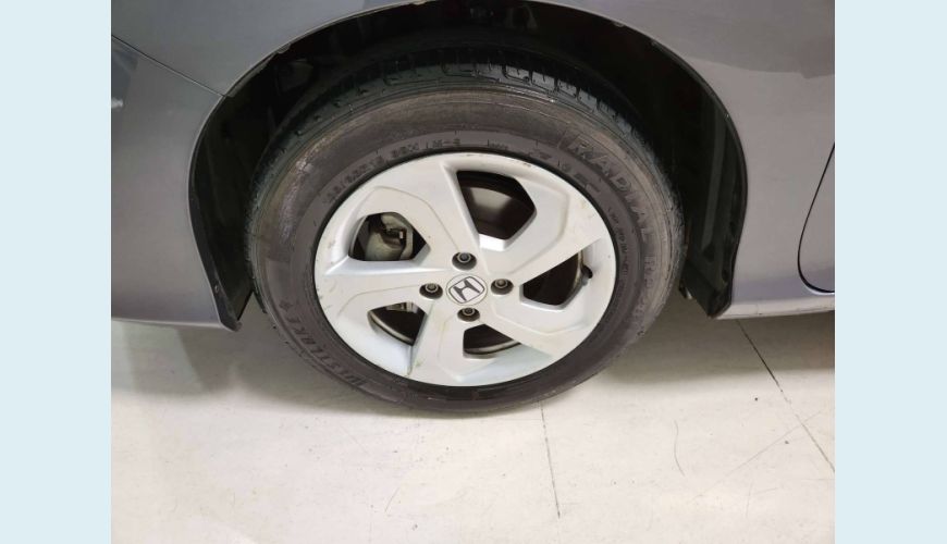 HONDA CITY 1.5 PERSONAL 16V FLEX 4P AUT. - CINZA - 2018 Foto 9 (Grande)