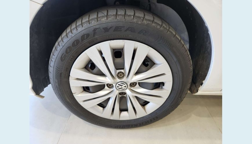 VOLKSWAGEN GOL 1.6 MSI TOTALFLEX 4P MANUAL - BRANCO - 2022 Foto 9 (Grande)