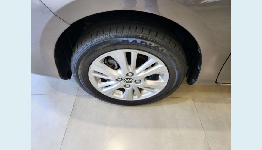 TOYOTA YARIS 1.5 16V FLEX SEDAN XL PLUS TECH MULTIDRIVE - CINZA - 2019 Foto 9 (Grande)